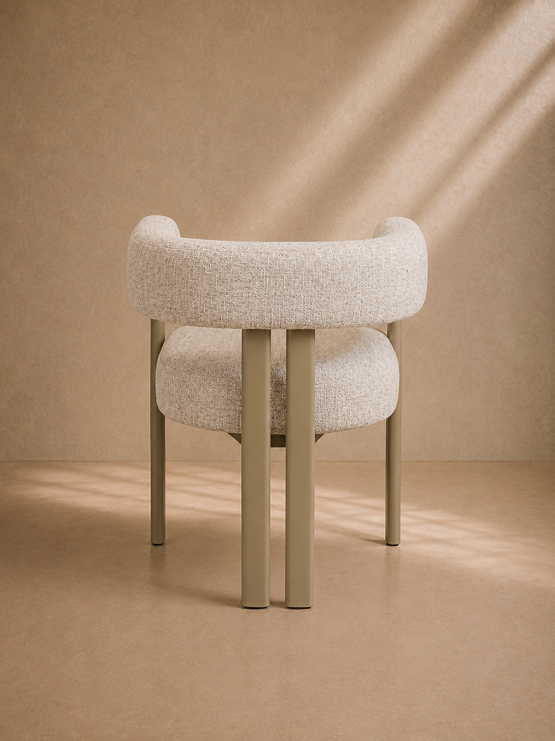 SALDA - Chaise de salle à manger design en tissu bouclé beige et structure métal taupe