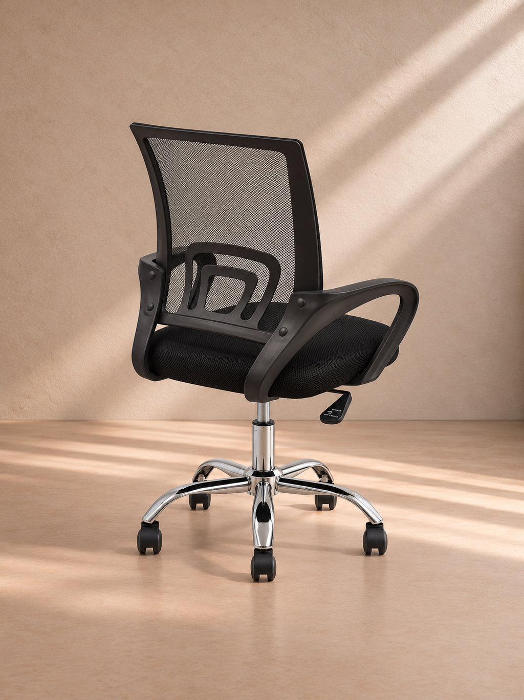 CORIPE - Fauteuil de bureau moderne en maille noire