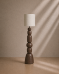 NEIRAS - Lámpara de pie de cerámica marrón 154 cm – Elegancia escultural y luz cálida