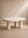 LLENYA - Mesa de centro orgánica de 3 patas blanca crema