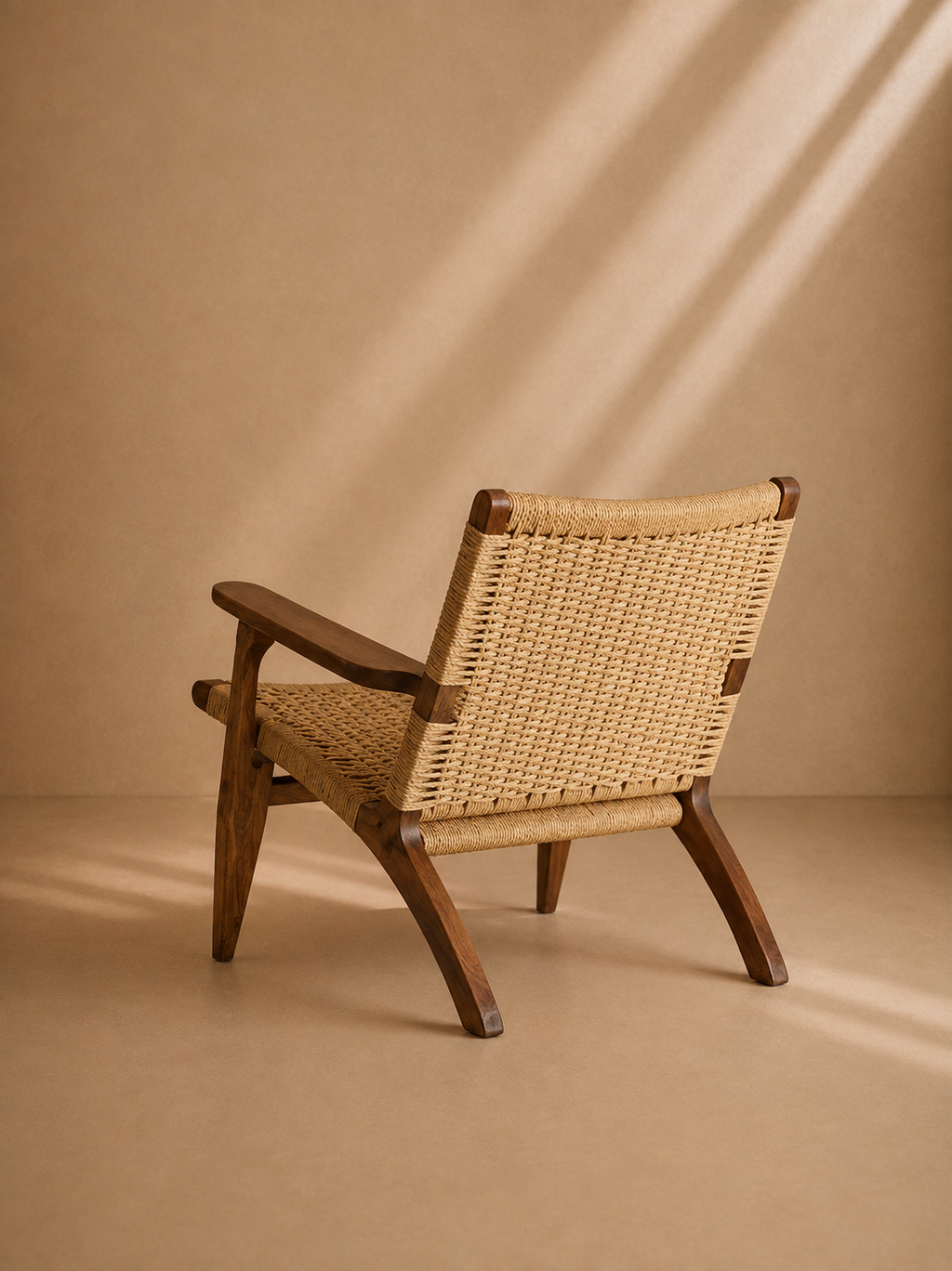 NERJA - Fauteuil en bois massif d’orme et corde marron 70 x 77 x 73 cm
