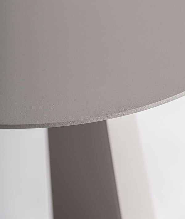 ZAFRA - Table auxiliaire ronde en aluminium couleur taupe 47 cm