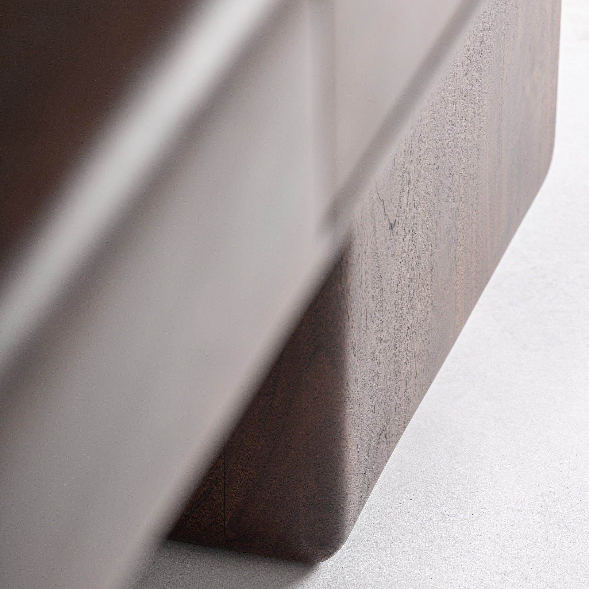 LAGE - Bureau design en bois massif d’acacia 170 cm