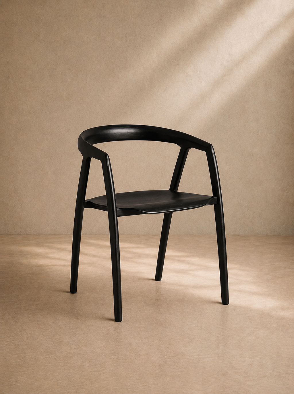 DINA - Chaise design noire en bois d'orme