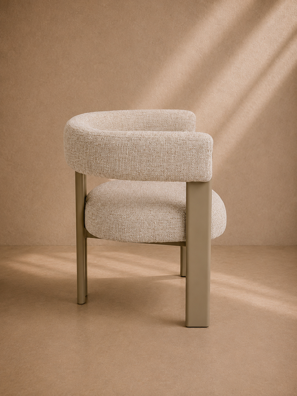 SALDA - Chaise de salle à manger design en tissu bouclé beige et structure métal taupe