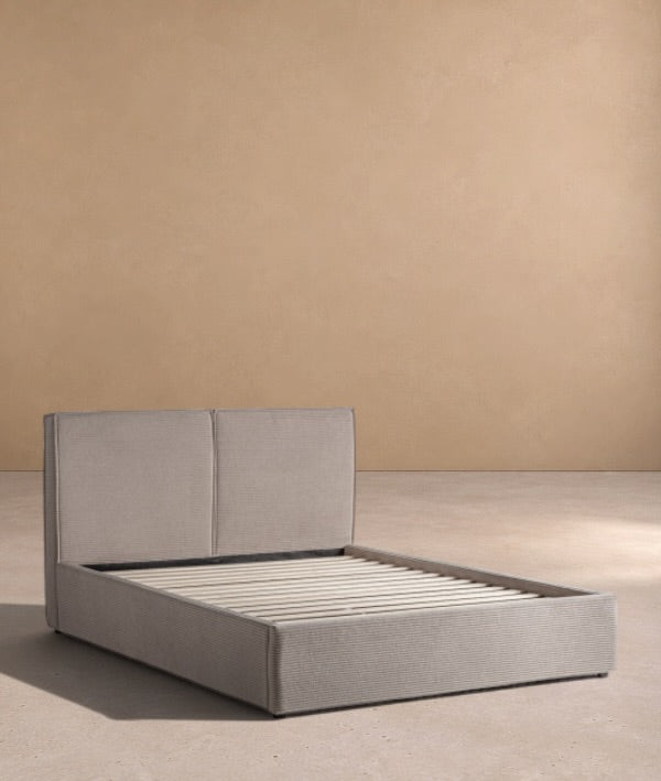 BIOTA - Cama tapizada beige acanalada 165 x 225 cm
