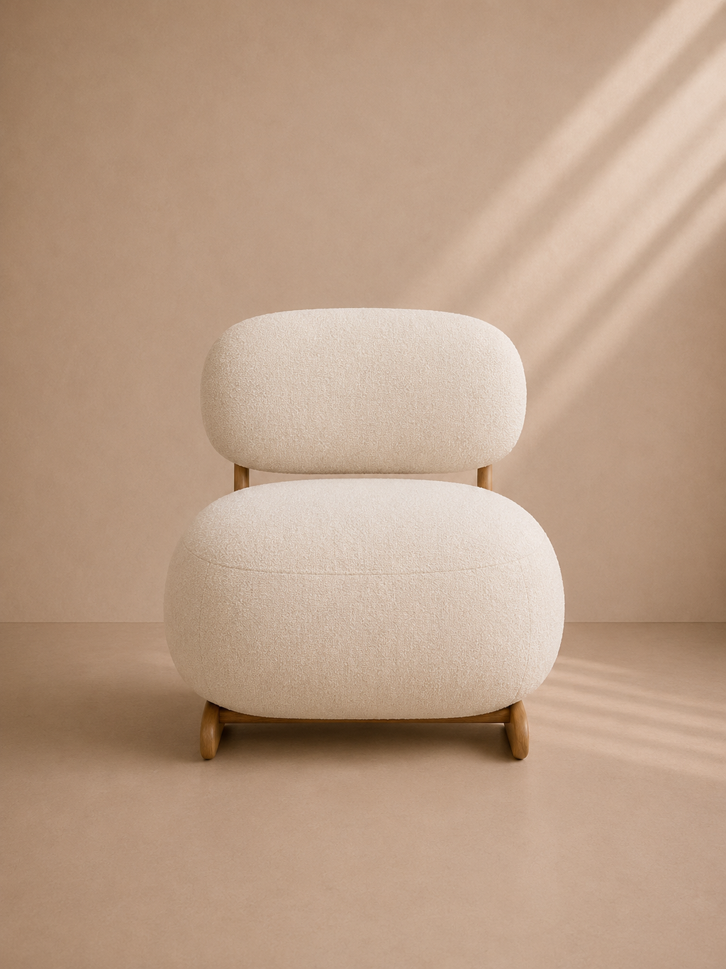 BEDAR - Fauteuil design en bois massif et tissu Dolmen