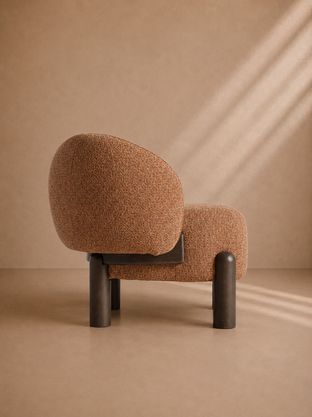 SIABAL - Fauteuil design terracotta en bois de frêne – pour salon, hôtel, réception