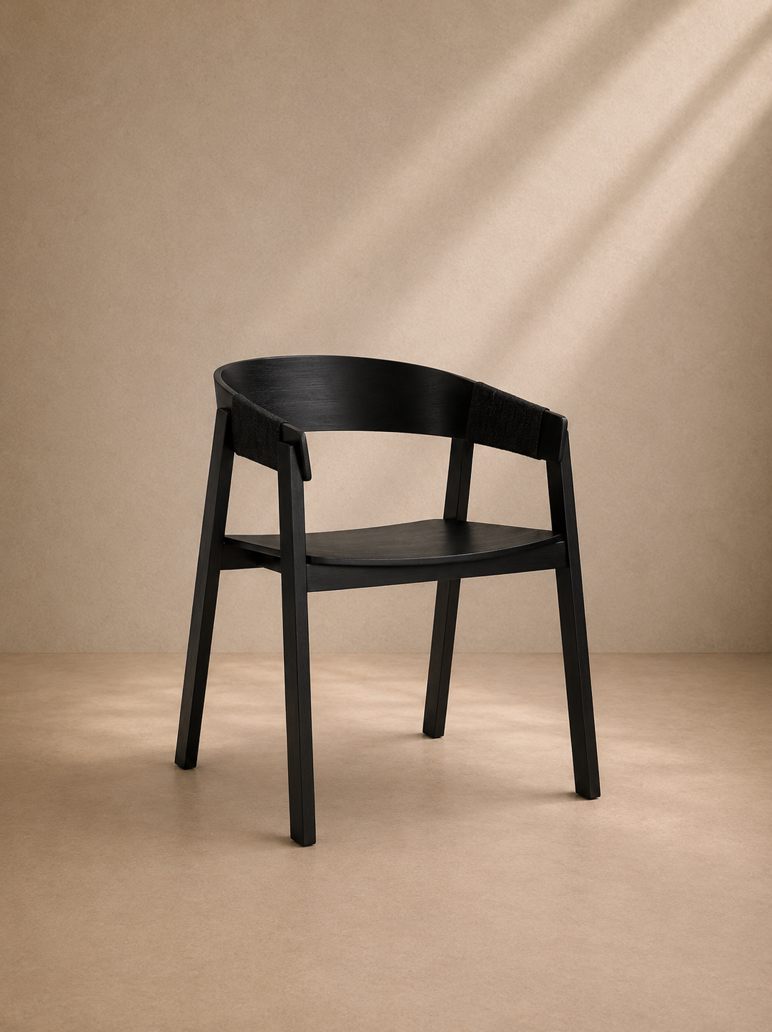 FABA - Chaise design noire en bois de chêne et corde