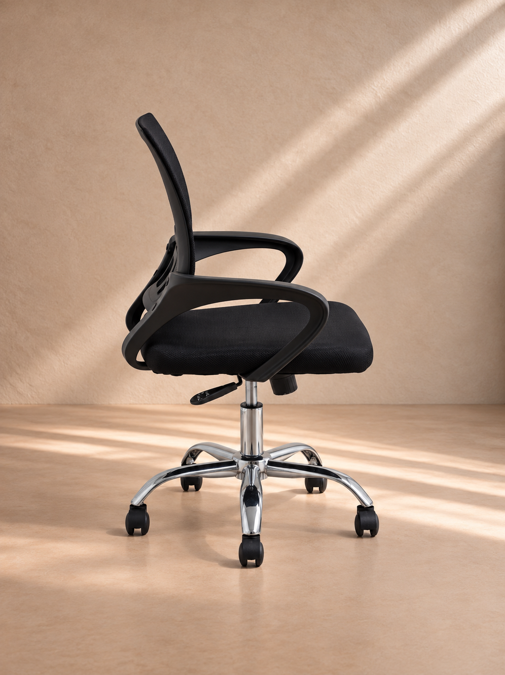 CORIPE - Fauteuil de bureau moderne en maille noire