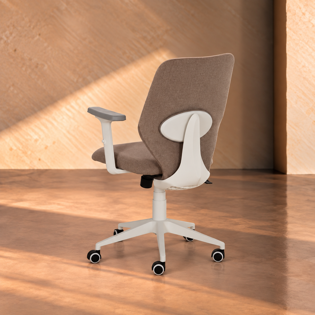 ÓBIDOS - Silla de oficina con ruedas de tela y metal color topo 63 × 59 × 94,5 cm