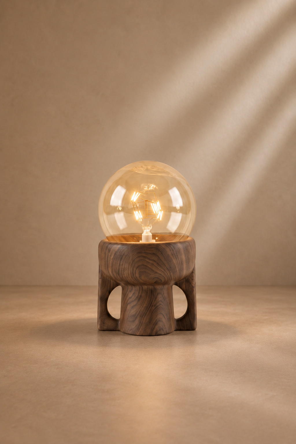 ELDA - Lámpara de mesa de diseño con efecto madera de nogal y cristal ámbar de 20 cm