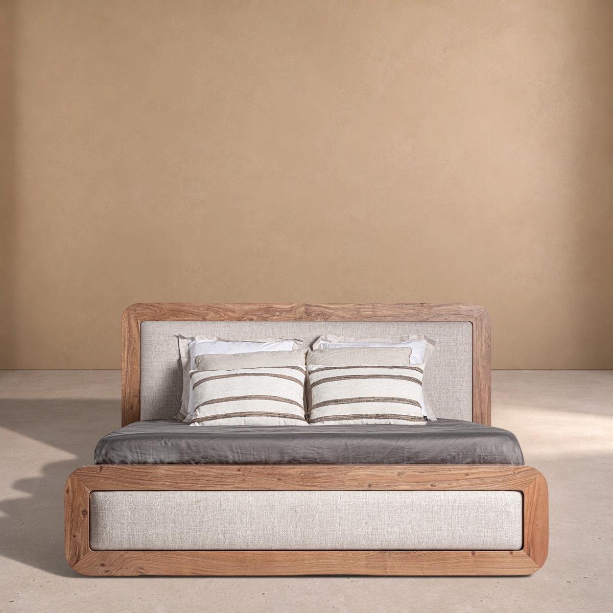 BELVER - Cama capitoné beige 220 x 200 cm