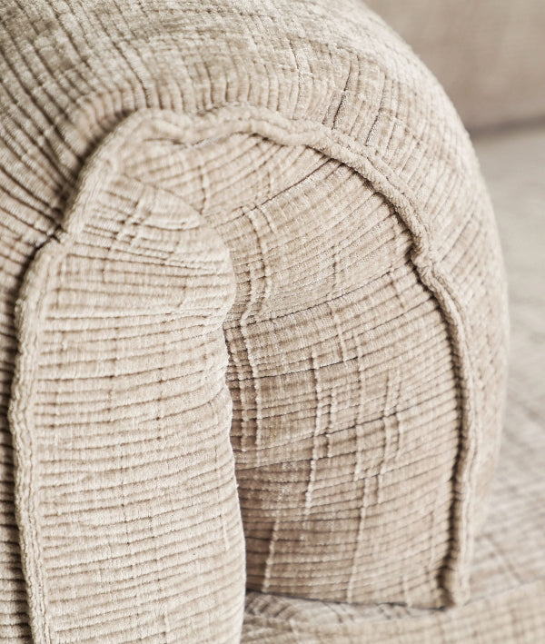 SEYA - Canapé 2 places en tissu bouclé beige avec pieds en métal noir