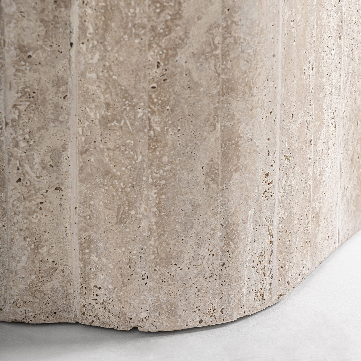 OSMA - Consola de travertino beige 160 cm – elegancia escultural