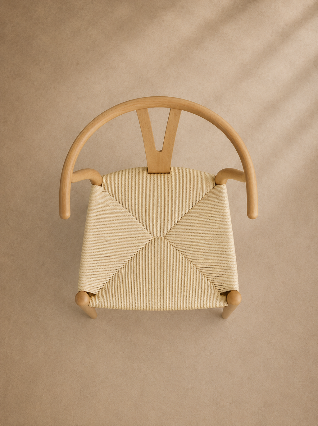 NEDA - Silla de diseño de madera de haya natural y fibra trenzada