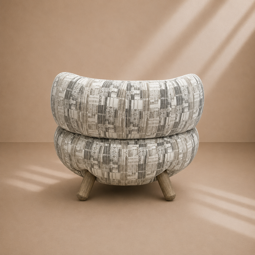 CLARET - Fauteuil design en tissu imprimé ethnique – Confort enveloppant et style contemporain