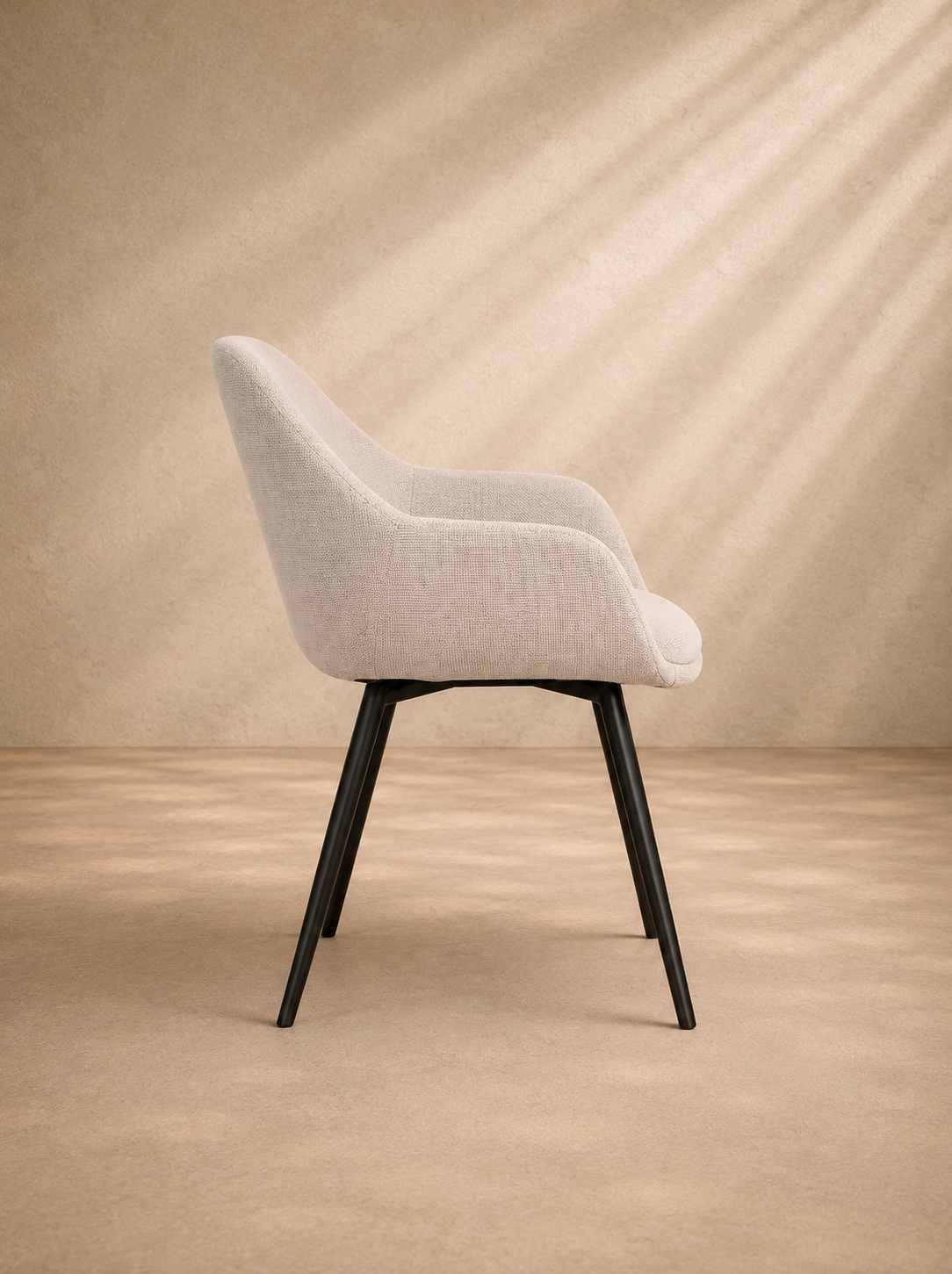 BRANDI - Silla tapizada de terciopelo de pana beige y metal