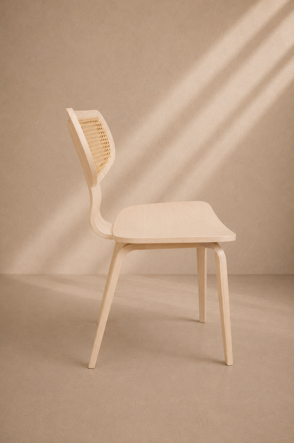 MILU - Chaise design en bois et cannage naturel – Élégance intemporelle & confort au quotidien