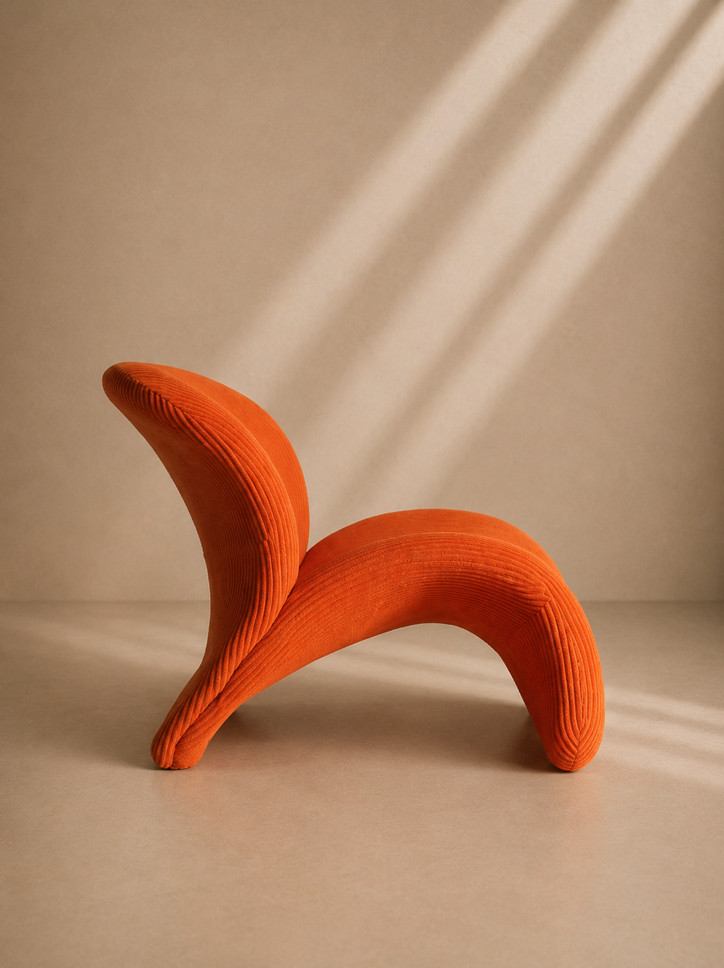 HARO - Fauteuil Design Sculptural Orange – Confort Contemporain pour hôtels, salon, réception