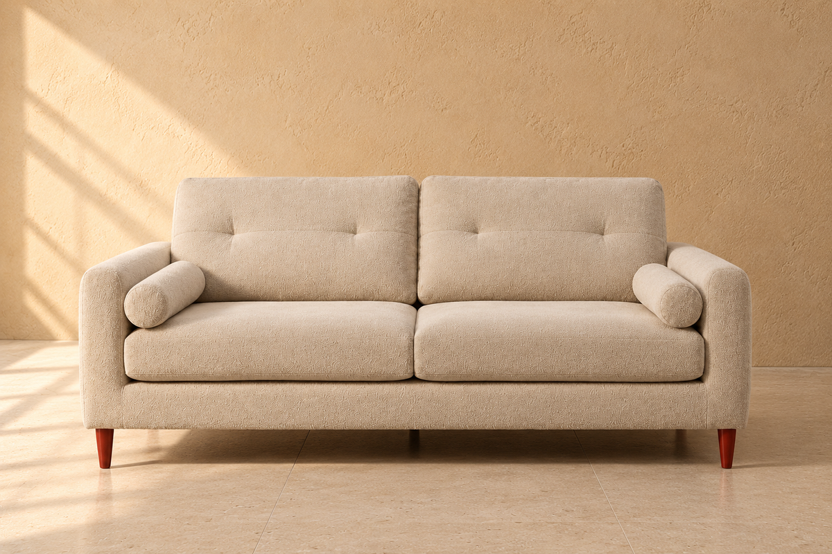 ARAHAL - Sofá color crema de tela y estructura de madera de eucalipto