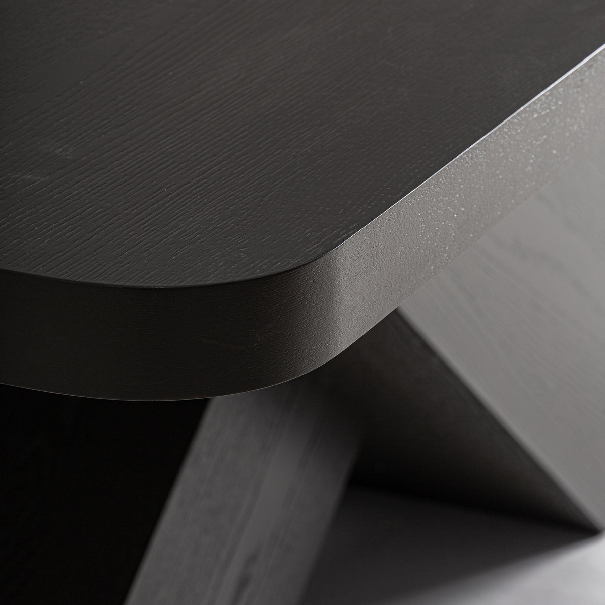 MAJAN - Table à manger en bois de chêne noir 240 cm – design contemporain et élégant
