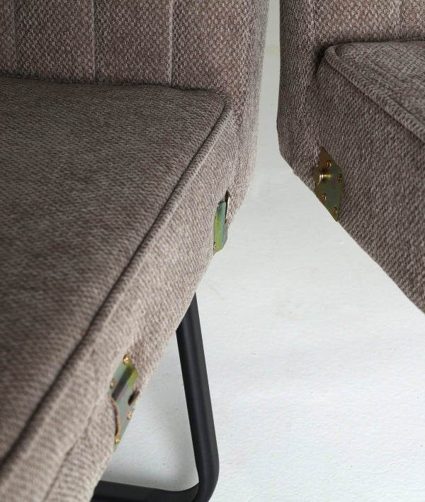 LAVERN - Canapé 4 places en polyester gris – Design contemporain