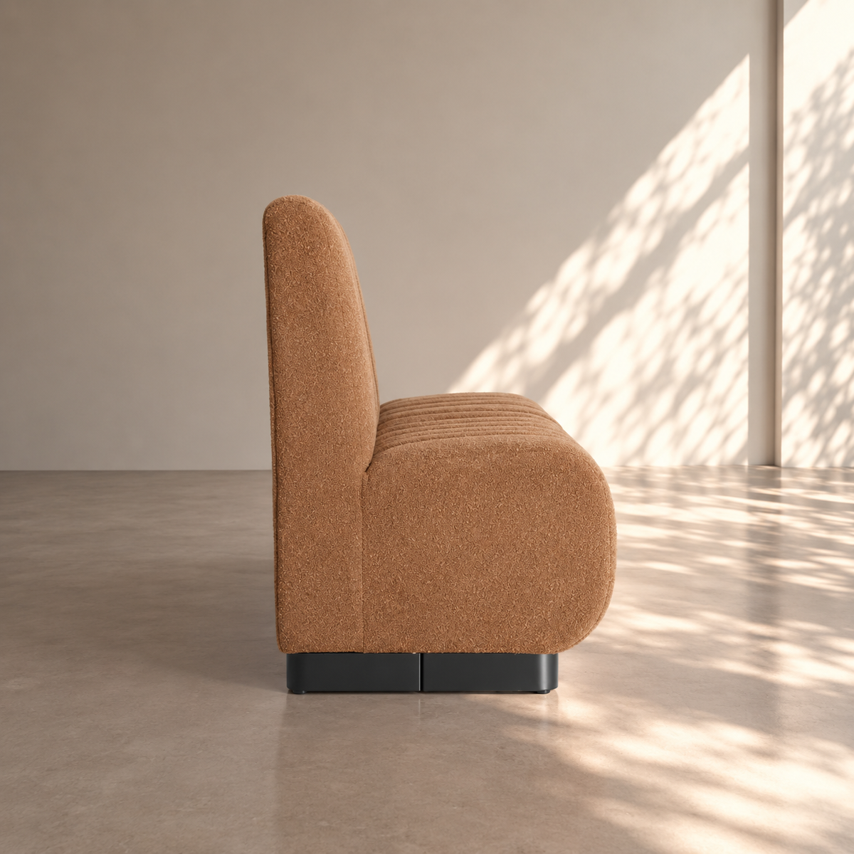 MAELLA - Sofá de 2 plazas de tela ocre – Diseño contemporáneo