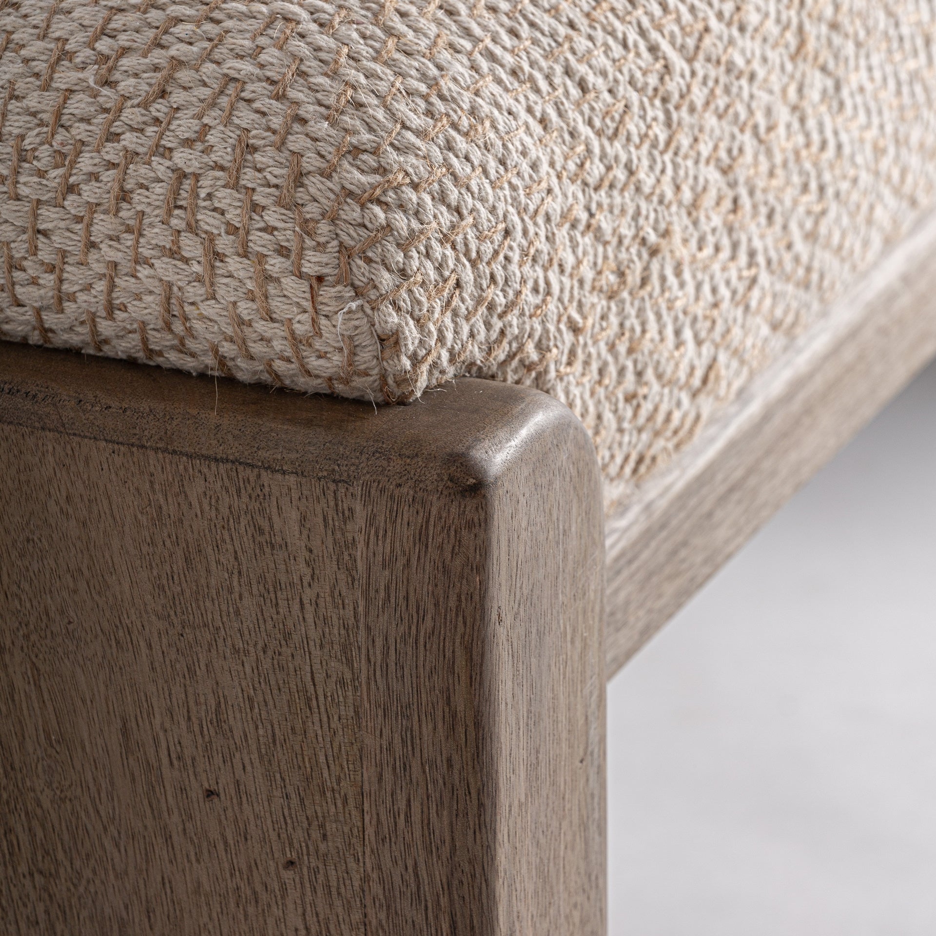 ALDO - Banc d’entrée / Bout de lit en bois de manguier et tissu effet jute 122 cm