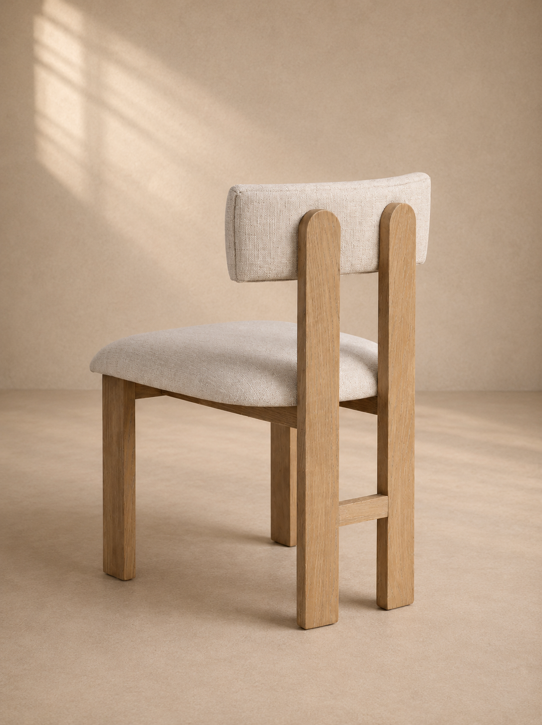 MELBA - Chaise design en polyester beige et bois de frêne