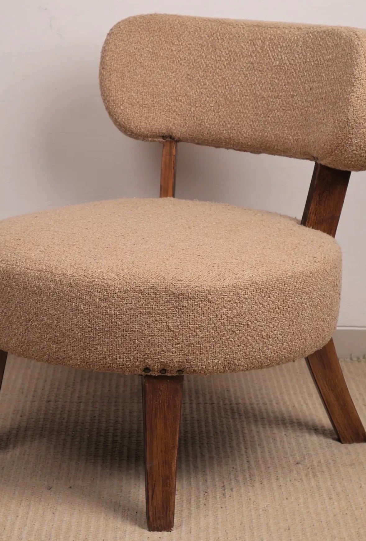 YEBRA - Fauteuil Lounge Bouclé Beige en Bois de Manguier