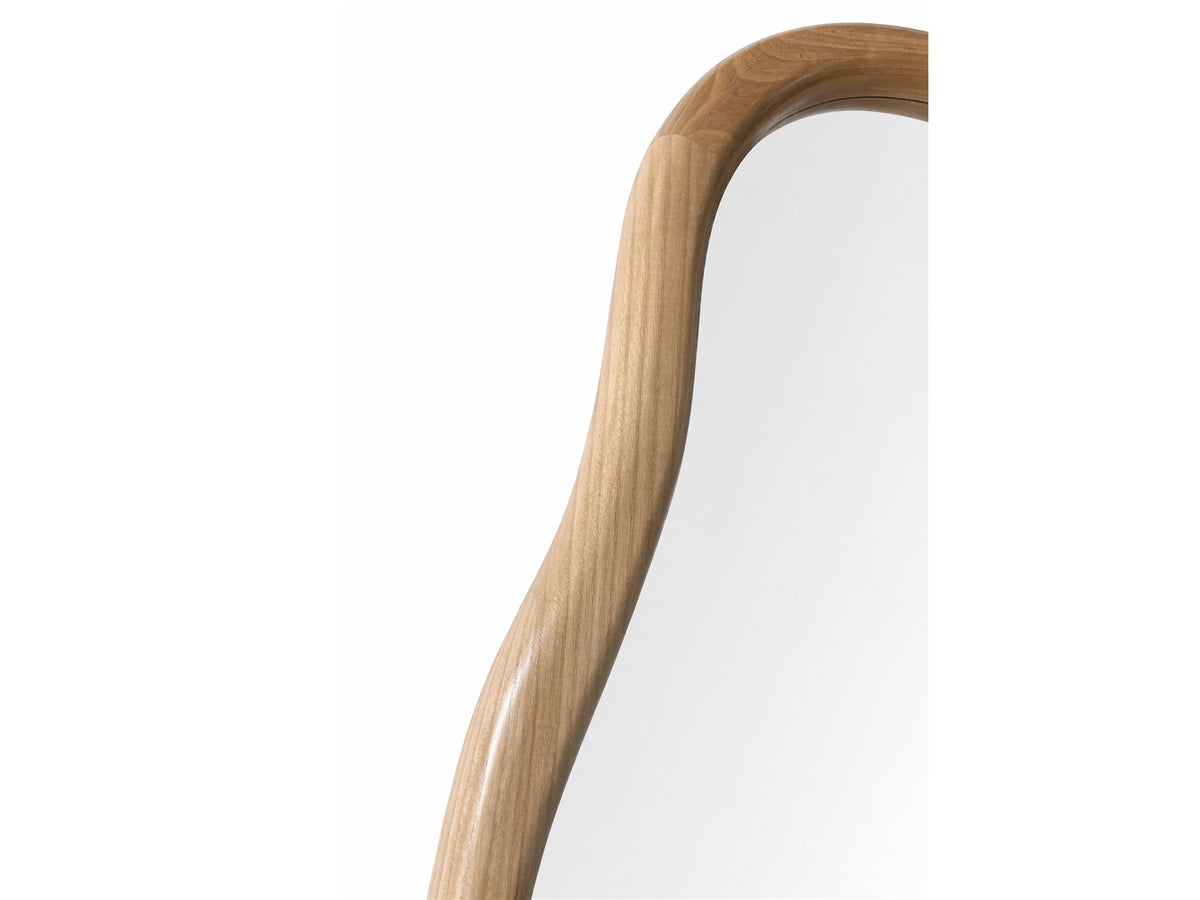 ALGETE - Espejo de forma irregular de madera con marco de fresno