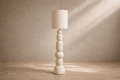 SEROS - Lampadaire design beige en céramique et coton