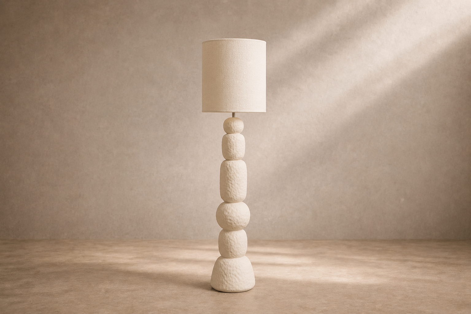 SEROS - Lampadaire design beige en céramique et coton