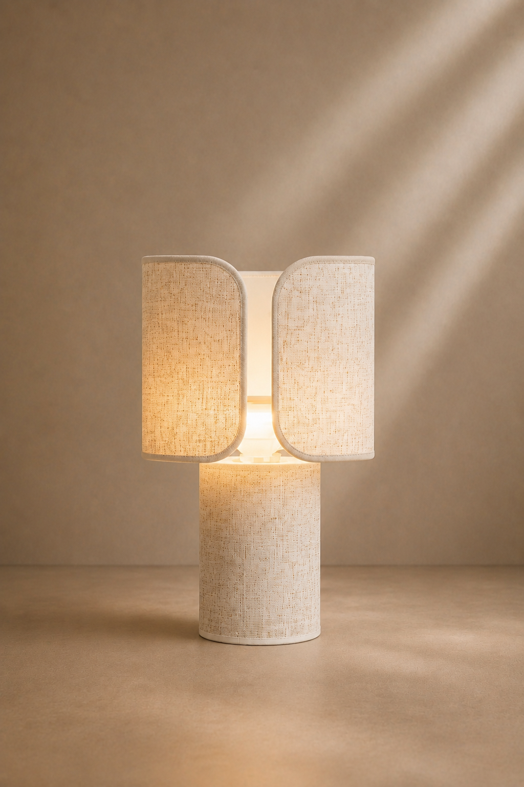 RICLA - Lampe de table beige en polyester 42 cm
