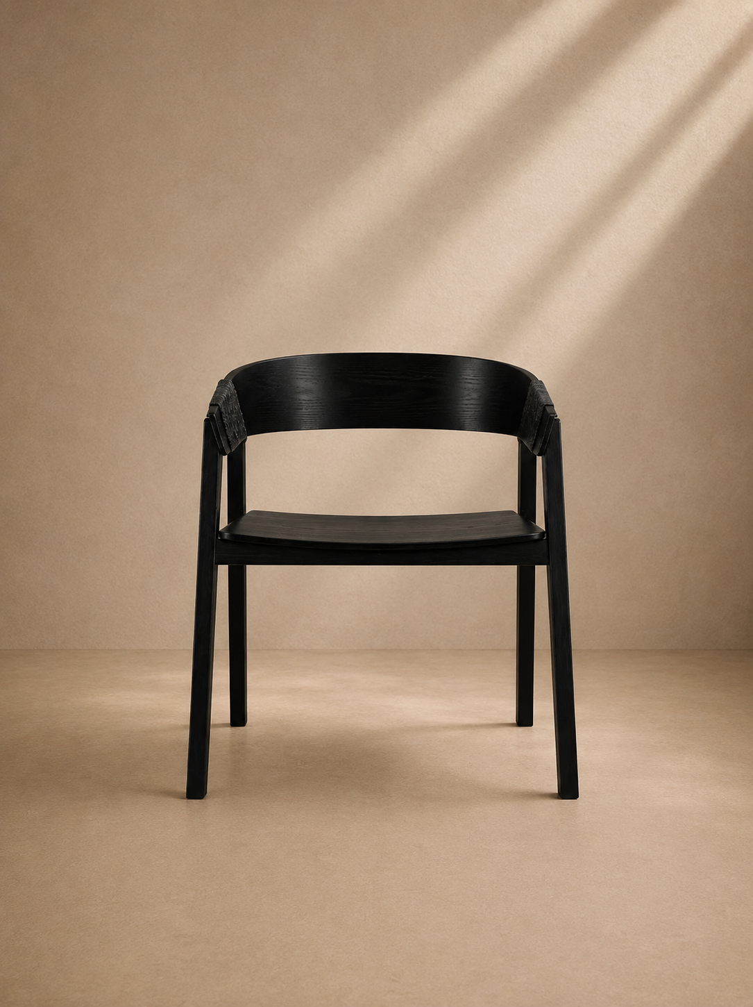 FABA - Chaise design noire en bois de chêne et corde