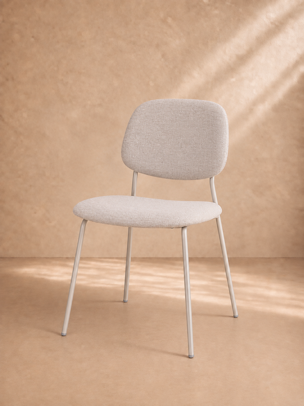 SANZO - Chaise contemporaine en tissu beige, métal et bois