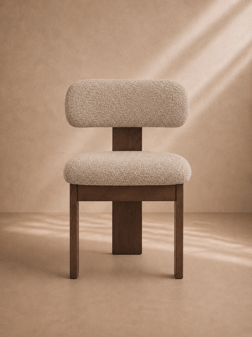 BENAS - Chaise en bois d’orme massif finition noyer et tissu bouclé beige