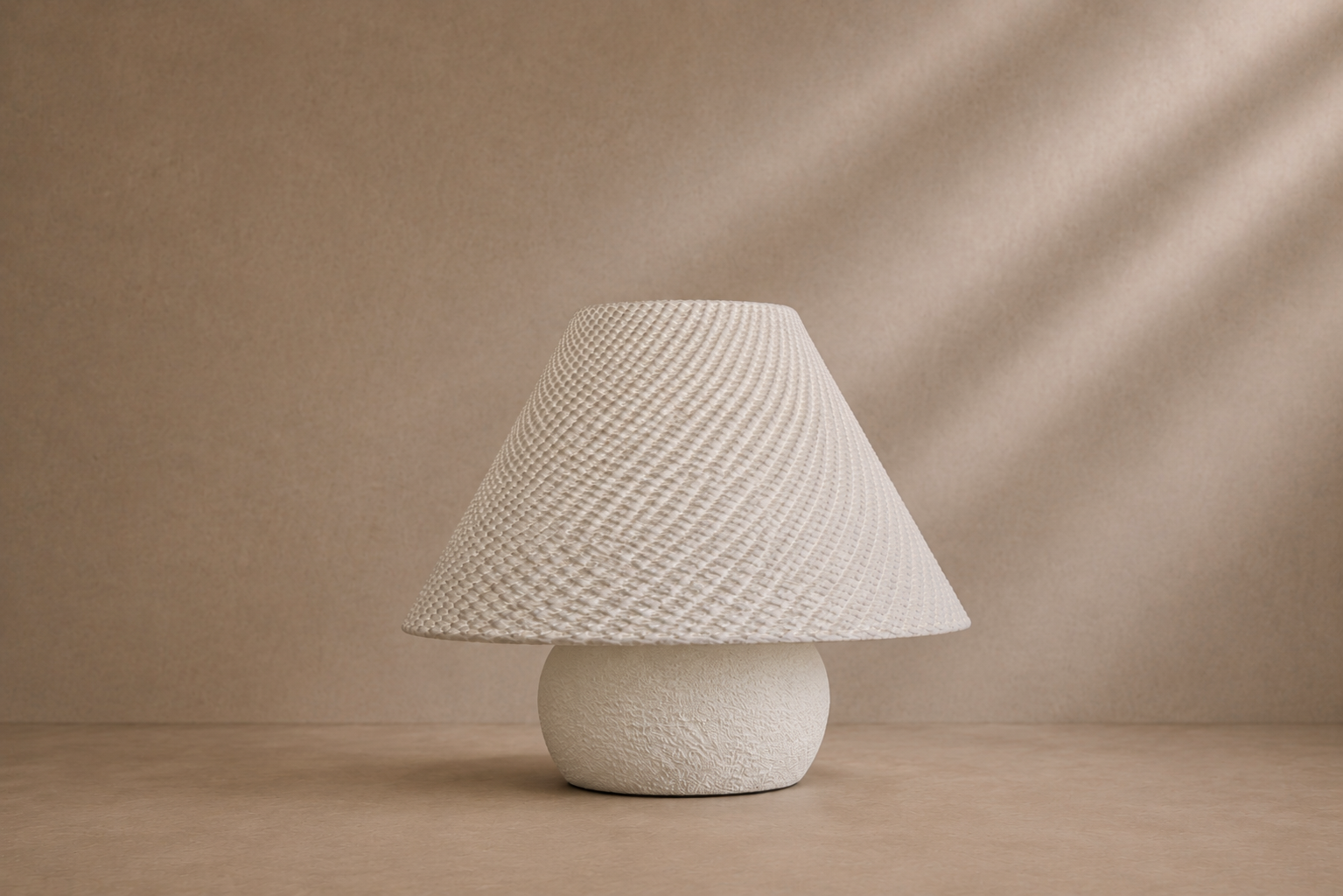 MELGAR - Lampe de table design en biopolymère texturé - salon, chambre, restaurants et hotels