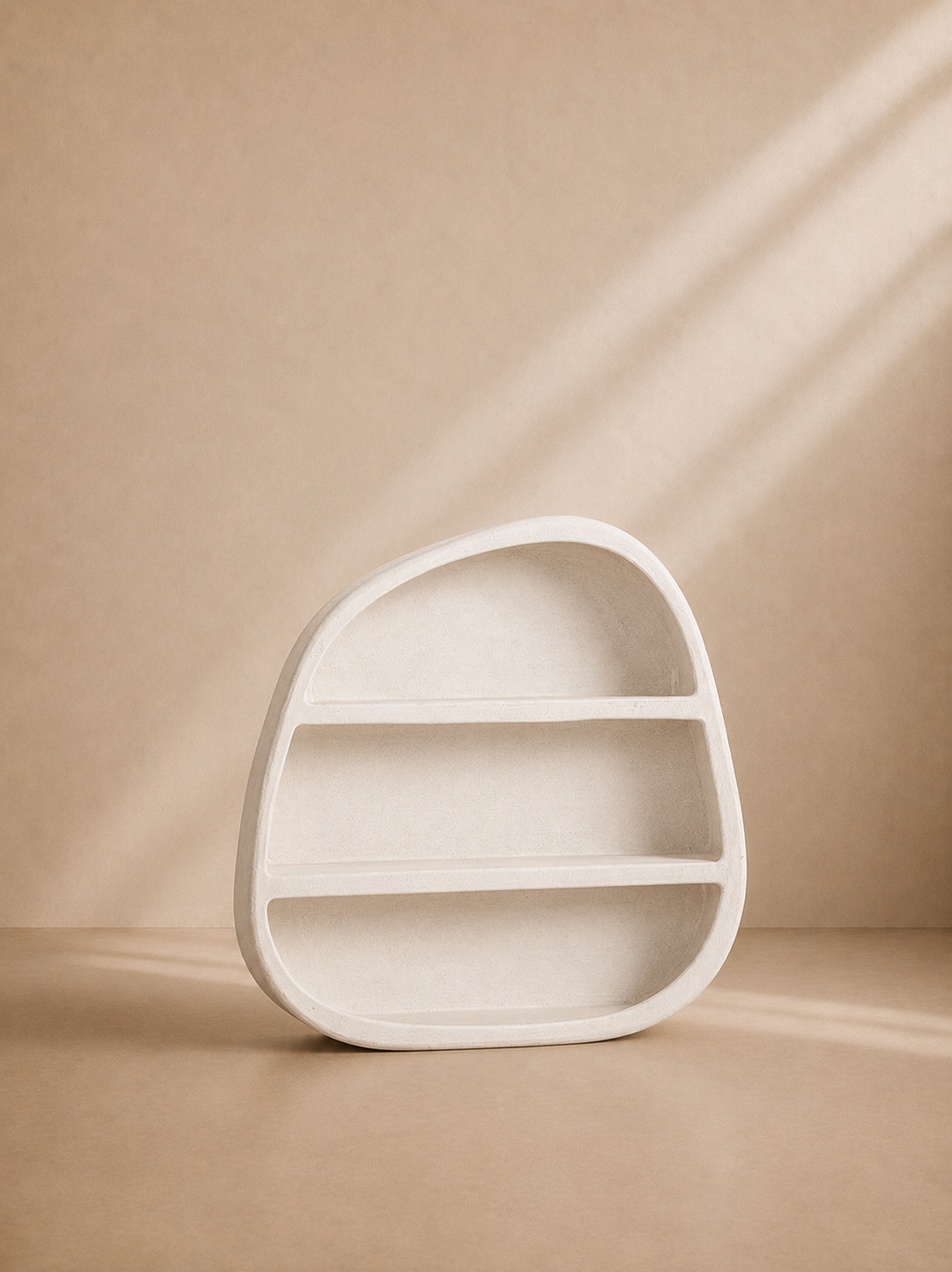 BRIAS - Biblioteca de diseño redondeada en DM de color blanco roto de 100 cm