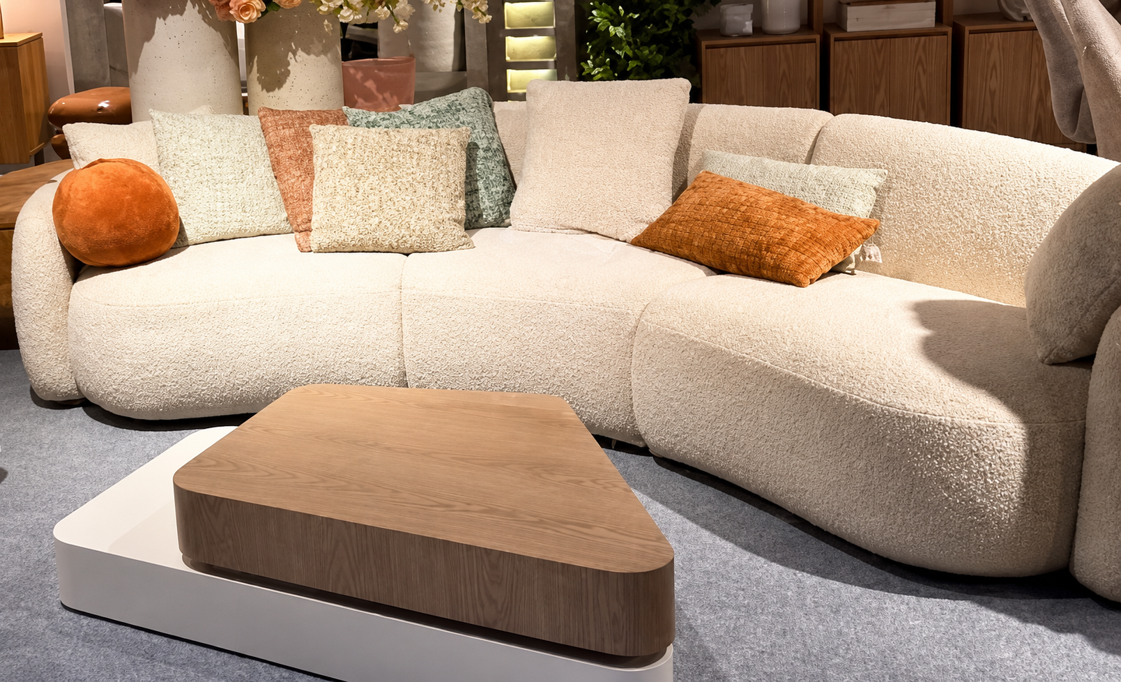 MOYA - Sofá Modular de 5 Lugares Bege em Tecido Bouclé 351 x 95 cm