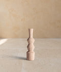 MORA - Vase décoratif fin à silhouette géométrique