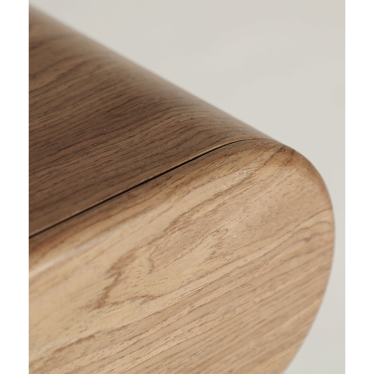 MÉNERBES - Table de nuit en bois beige et placage noyer